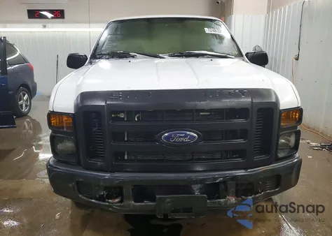 2008 Ford F250 Super Duty z USA, uszkodzony, nr VIN 1FTNF20538ED56873